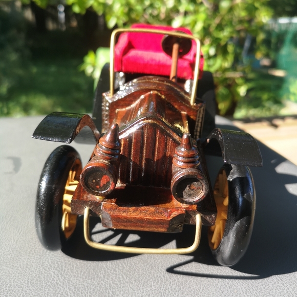 3 for$15 Wooden 9" Vintage Car Model Display Brown And Red Padded Seat Movable - Picture 2 of 6
